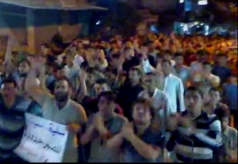 Βάφτηκαν στο αίμα οι διαδηλώσεις στη Δαμασκό