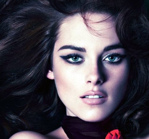 Η Kristen Stewart σε ερωτικό τρίγωνο
