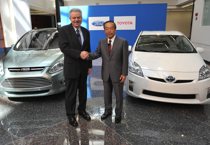 Συνεργασία Ford-Toyota στα υβριδικά