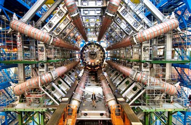 Νέα διάσπαση σωματιδίου στο CERN