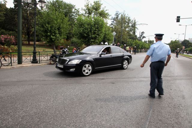 Μόνο 35 στους 300 αρνήθηκαν το βουλευτικό αυτοκίνητο