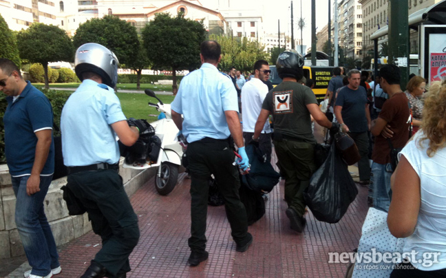 Επιχείρηση-σκούπα της αστυνομίας στα Προπύλαια