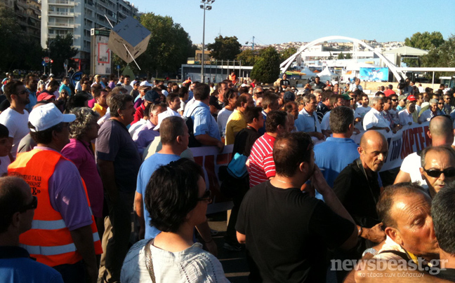 Έκρυθμη η κατάσταση έξω από τη ΔΕΘ