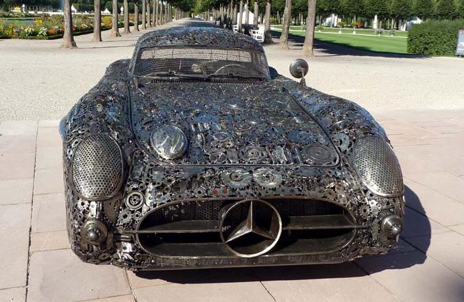 Έφτιαξαν μια ολοκαίνουργια Mercedes από σκουπίδια!