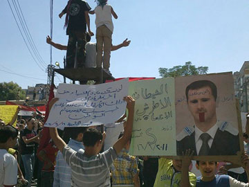 «Να στείλουν σκληρό μήνυμα στο συριακό καθεστώς»