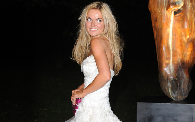 Πρόβα… νυφικού για την Geri Halliwell;
