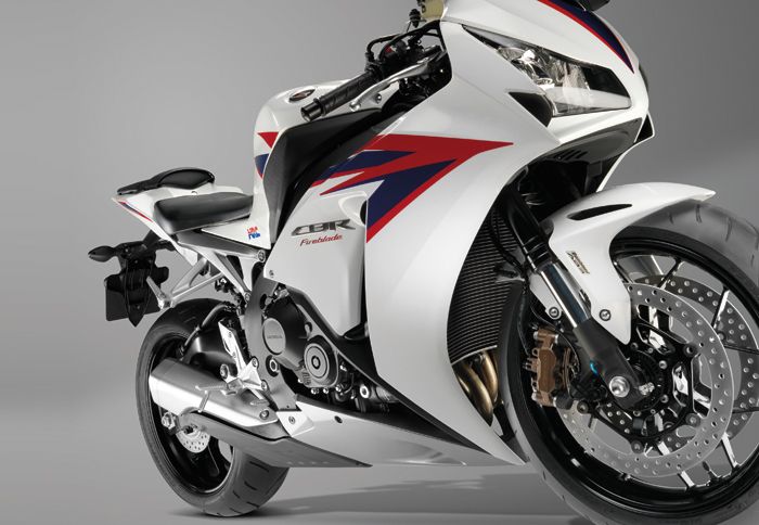 Επίσημα το Honda CBR 1000RR 2012