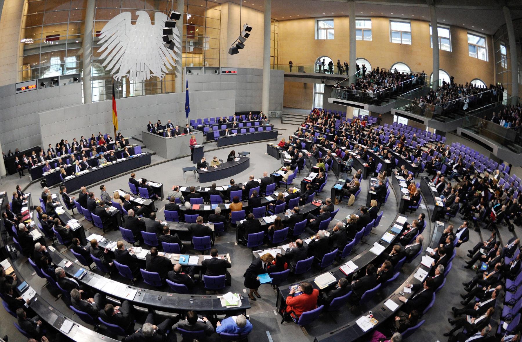 «Αμφίρροπη» η αυριανή ψηφοφορία στη Γερμανία