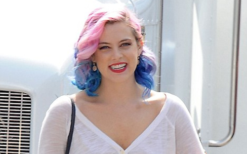 Η εγγονή του Elvis Presley στη μεγάλη οθόνη