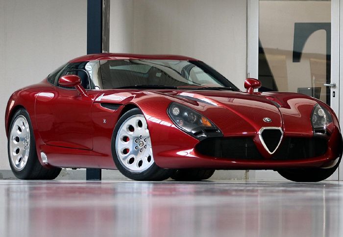 Η Alfa Romeo TZ3 Stradale