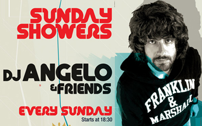 Sunday Showers parties με τον dj Angelo στο Big Apple