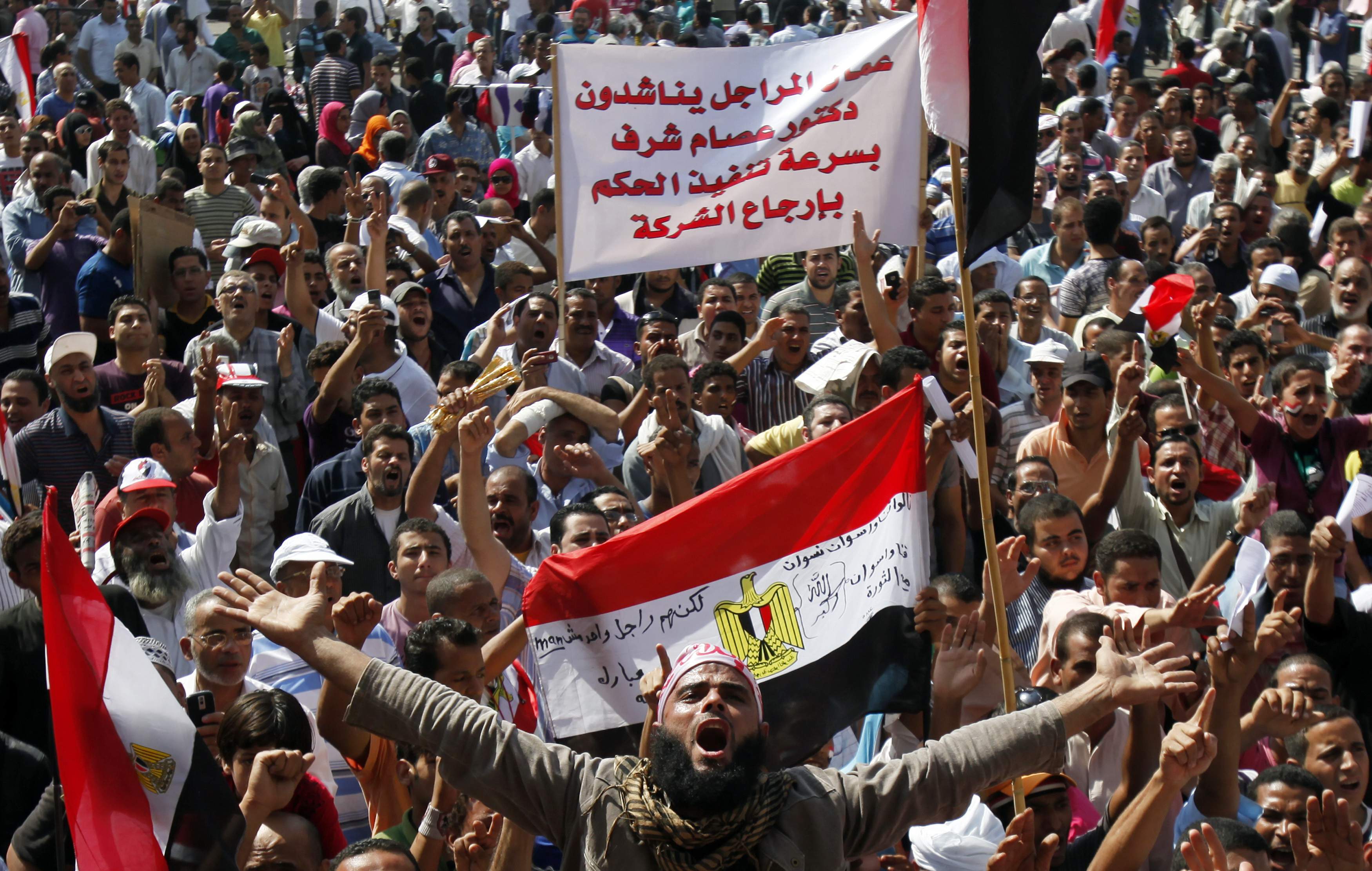 Οι νέοι της Αιγύπτου καλούν το λαό σε διαδηλώσεις