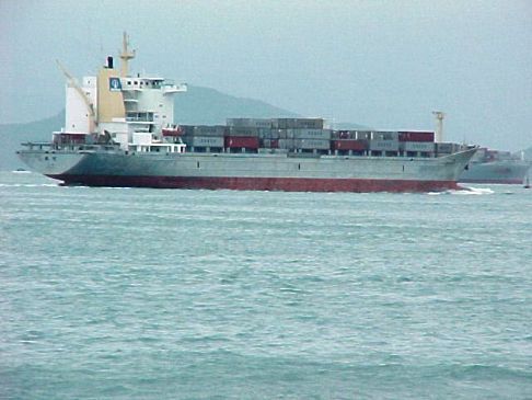 Ανησυχεί το Πεκίνο για τις δολοφονίες ναυτικών