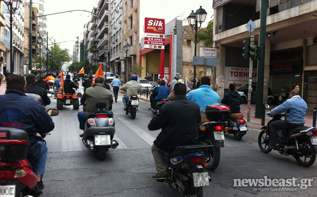 Ξεκίνησε η πορεία της ΠΟΕ-ΟΤΑ