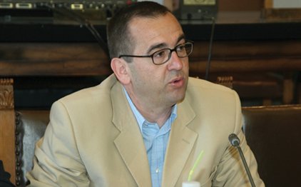 «Δε θέλουμε την κοινωνία απέναντί μας»