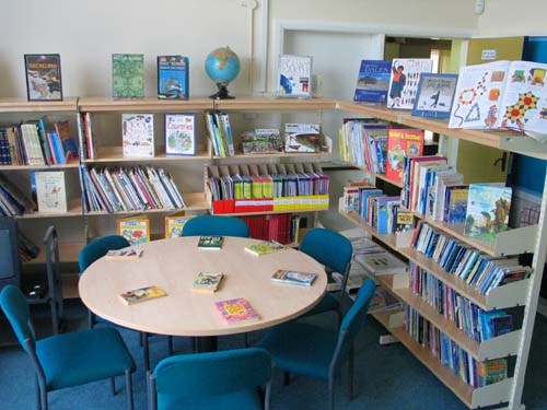 Καλοκαιρινές αποδράσεις για παιδιά στις βιβλιοθήκες Καλαμαριάς