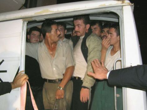 Λαθρομετανάστες μέσα σε δεξαμενή φορτηγού