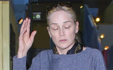 Σε μαύρο χάλι η Sharon Stone