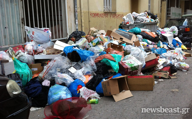 Ένα δεκαήμερο για να μαζευτούν τα σκουπίδια