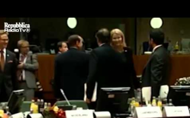 Ο ερωτύλος Σίλβιο ξαναχτύπησε!