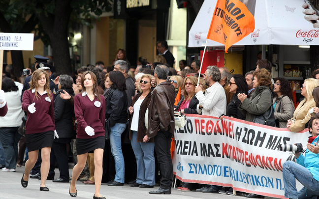 Μικροένταση στην παρέλαση της Θεσσαλονίκης