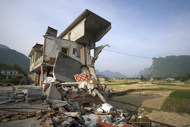 Ζημιές στην Κίνα από δύο σεισμούς