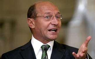 Επικυρώθηκε η αποπομπή του προέδρου Μπασέσκου