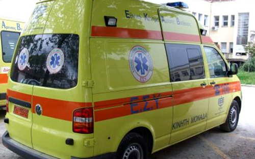 Πυροβολήθηκε από αδέσποτη σφαίρα μπροστά στον σύζυγο της