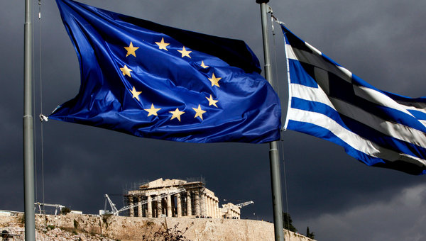 «Θυσιάζουν την Ελλάδα για τον&#8230; θεό καπιταλισμό»