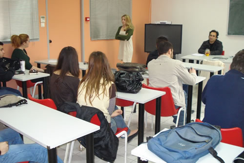 Μεγάλες αλλαγές στα ΣΑΕΚ (πρώην ΙΕΚ) – Θεσπίζεται η εξ αποστάσεως εκπαίδευση για πρώτη φορά