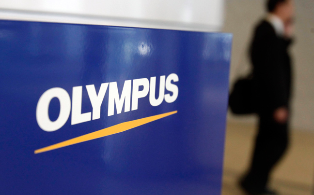 Κατακρημνίζεται η μετοχή της Olympus