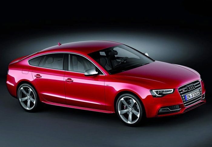 Μόνο αυτόματα τα Audi S4 και S5