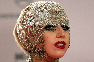 ladygaga_kapelo.thumbnail.jpg
