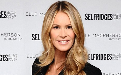 Βέρα στο δεξί για την Elle Macpherson