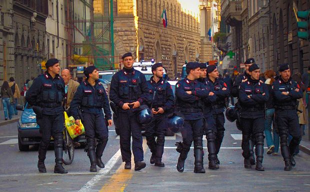 Εντάλματα σύλληψης δυο μαφιόζων στο Μιλάνο