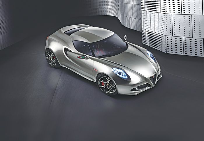 Moναδική και ελκυστική… η Alfa Romeo 4C