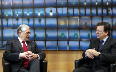 Στήριξη της Κομισιόν στη νέα κυβέρνηση Παπαδήμου