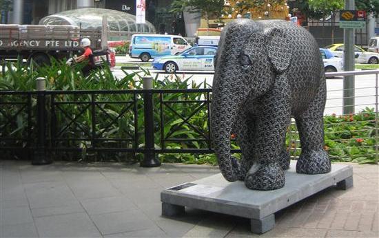 Επιδρομή… καλλιτεχνικών ελεφάντων στη Σιγκαπούρη