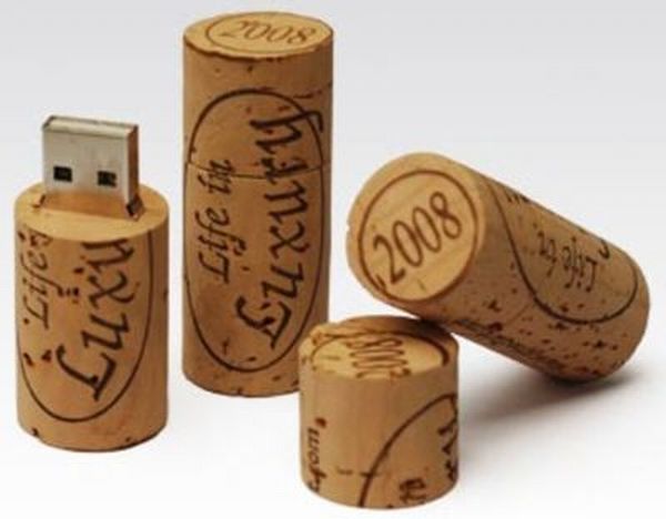 Για κάθε τρέλα υπάρχει κι ένα… USB