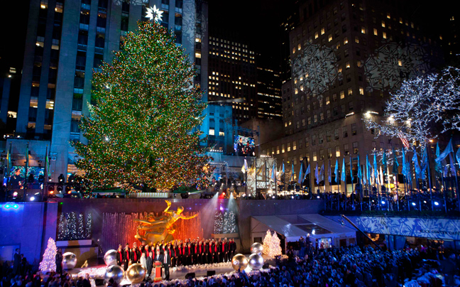 Φωταγωγήθηκε το χριστουγεννιάτικο δέντρο στη Ν. Υόρκη!