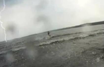 Κεραυνός σκότωσε ψαρά στον Αμβρακικό Κόλπο