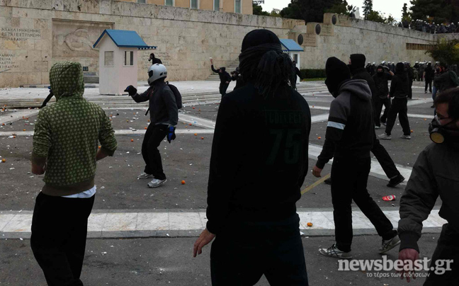 Προσαγωγές στην πλατεία Συντάγματος