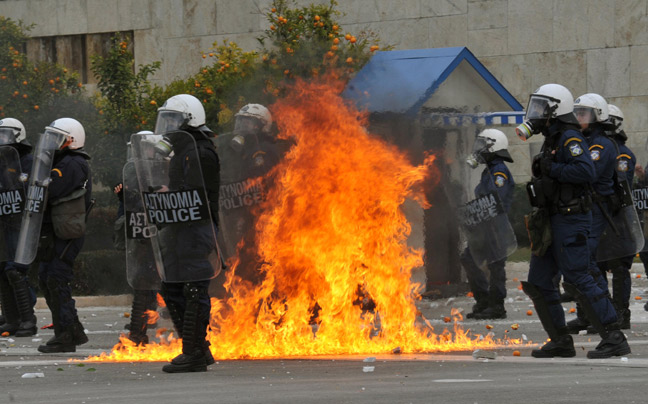 Είκοσι μία συλλήψεις στα χθεσινά επεισόδια