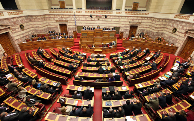 Τι τρώνε -κυριολεκτικά- στη Βουλή οι βουλευτές