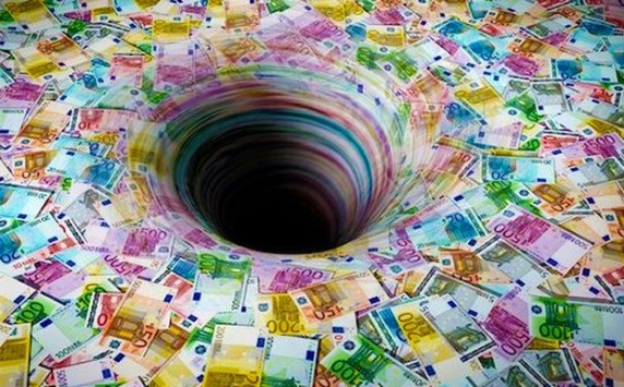 Στα 20,49 δισ. ευρώ το έλλειμμα στο 11μηνο