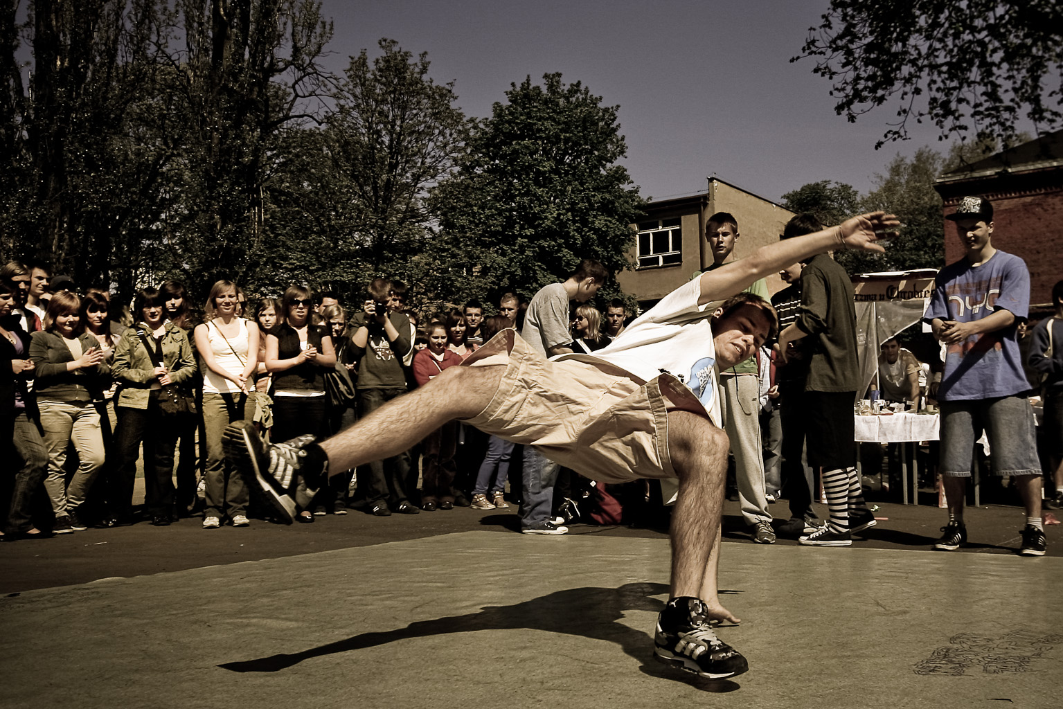 Σε ρυθμούς breakdance και hip hop η Θεσσαλονίκη