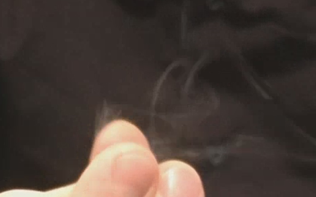Πώς να βγάλετε καπνό από τα δάχτυλα