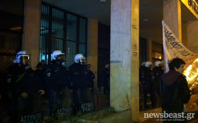 Φεύγει η πορεία από την Πειραιώς