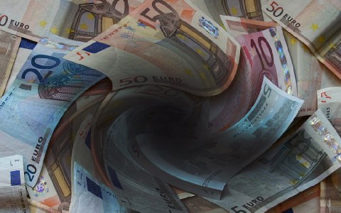 Πιο χαμηλά από τις εκτιμήσεις το έλλειμμα του 2011