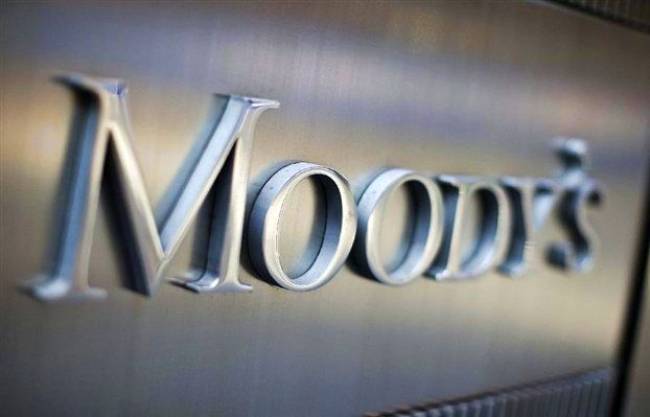 Ο Moody&#8217;s μείωσε την προοπτική του χρέους της Ρωσίας